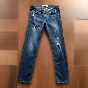 Hollister Womens/Junior Size 11 Low Rise Skinny Distressed Jeans (Fits 30x31)